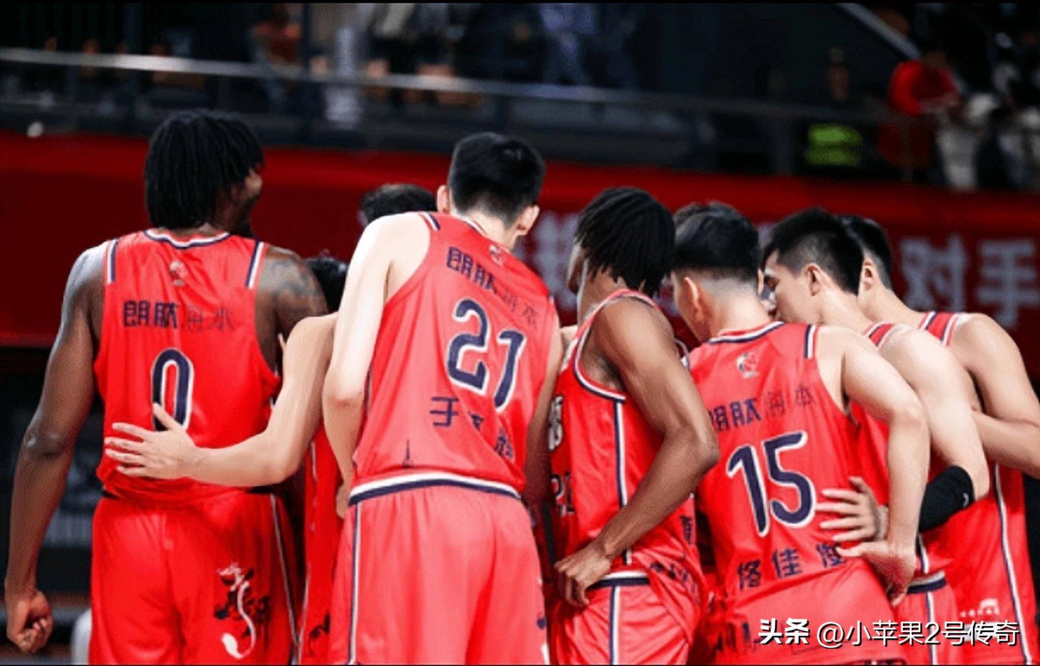 包含热闹CBA篮球赛事即将拉开帷幕，球迷翘首期待的词条