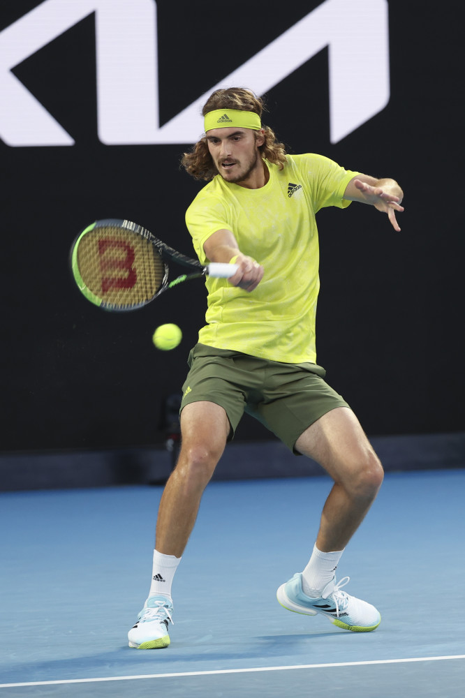 爱游戏下载-关于欧洲网球队横扫英国网球队，西西帕斯高光表现的信息