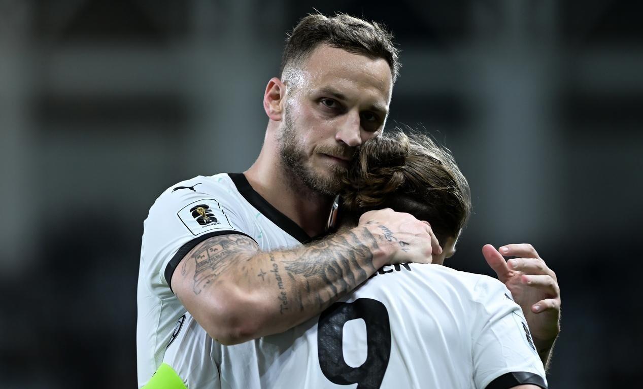 关于丹麦客场击败奥地利，小组领先优势巩固的信息