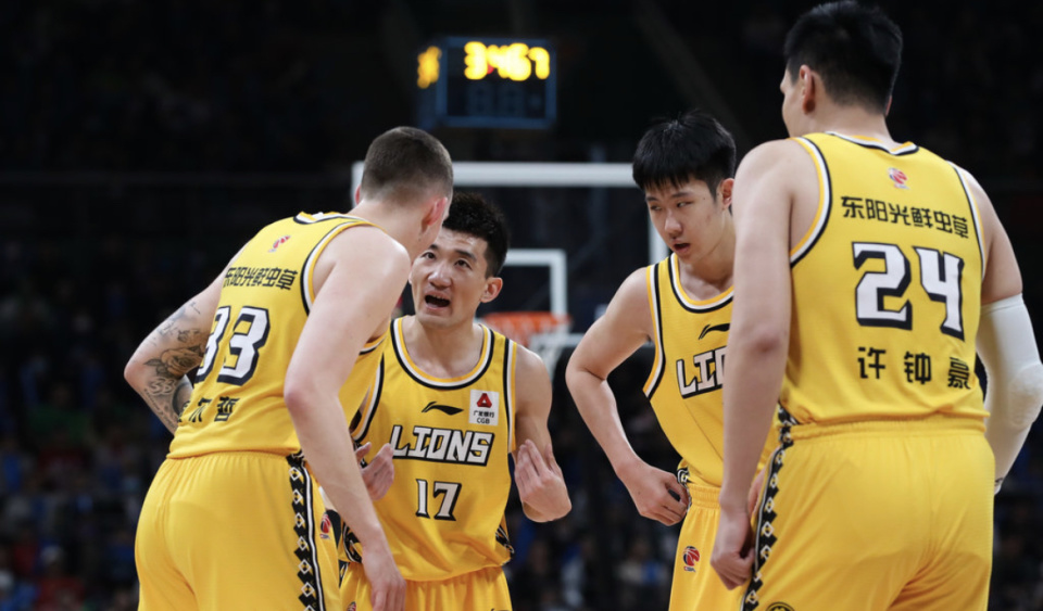 广厦男篮遭遇疯狂三连败成绩下滑的简单介绍