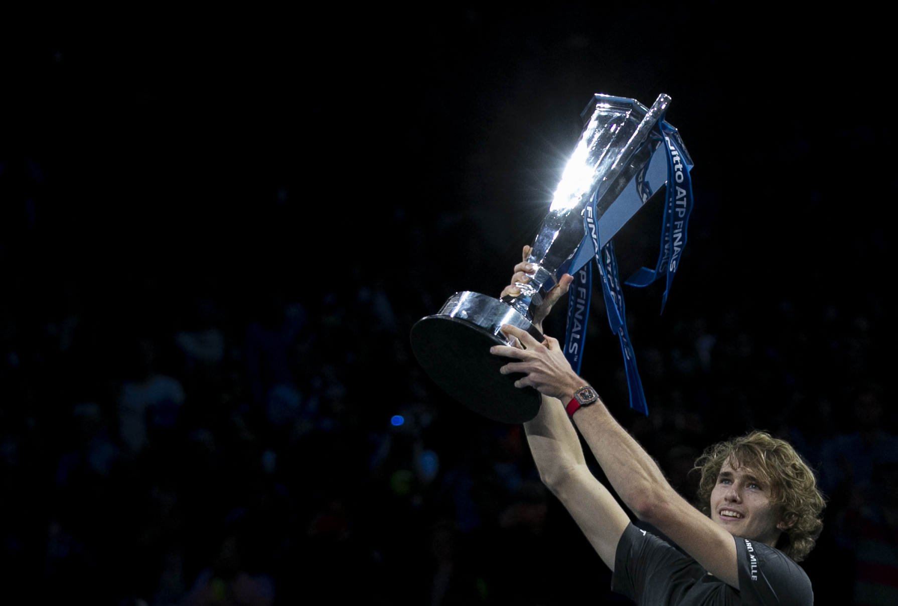 ATP总决赛绝杀戴维斯杯,兹维列夫惊艳四座 ATP总决赛绝杀戴维斯杯,兹维列夫惊艳四座